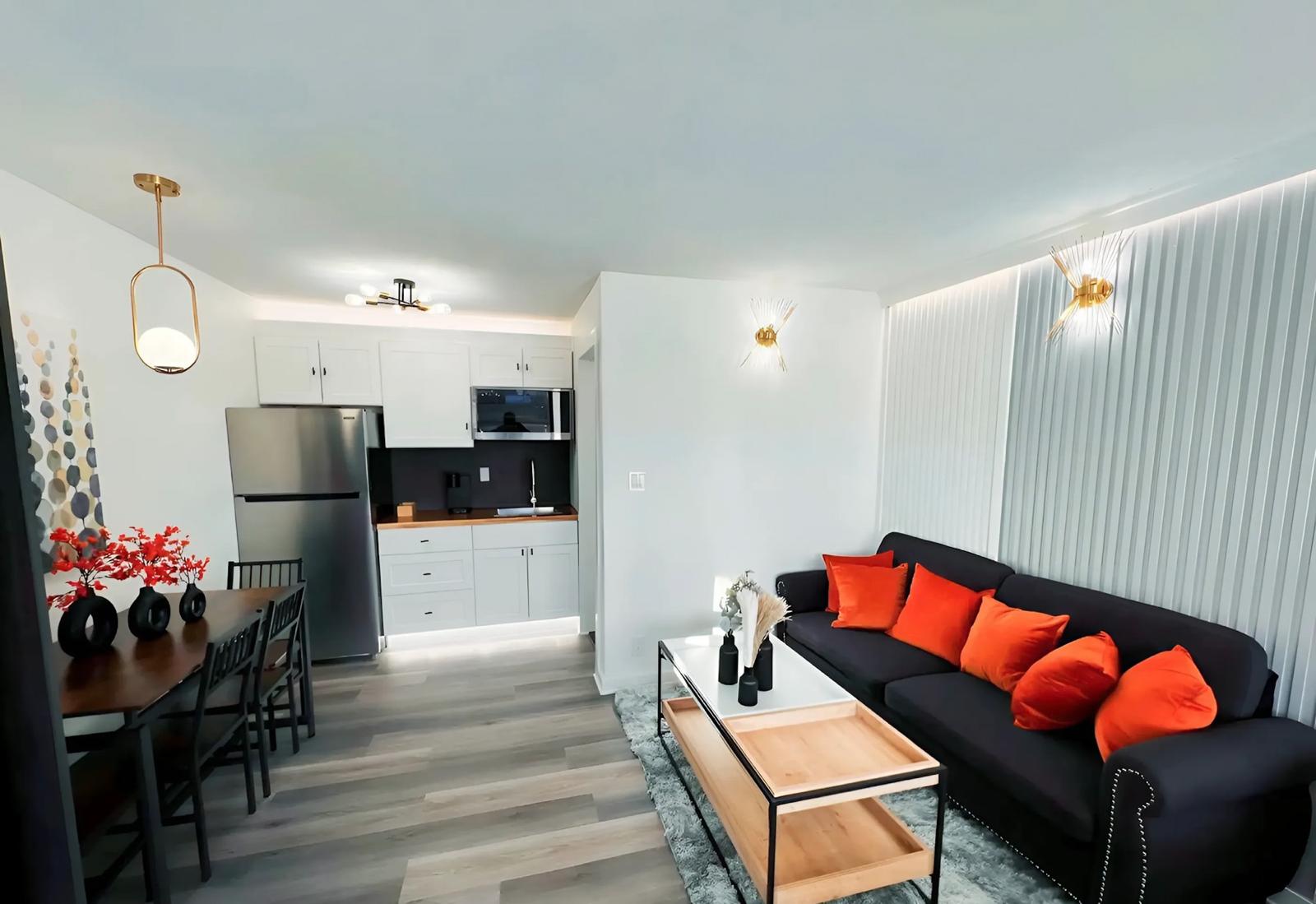 Modern hotel suite